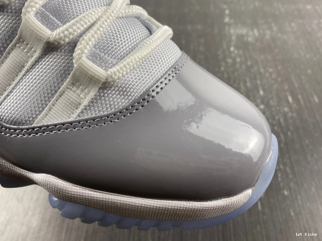 Grey 11 Air Low Jordan AV2187-140 Cement 0520